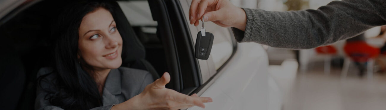 Ahmedabad is a thriving business and cultural centre in Gujarat that provides a blend of tradition and contemporary life. You have visited the city for work, entertainment, or a function, but you can make your trip richer by arriving at the city in luxury and comfort.